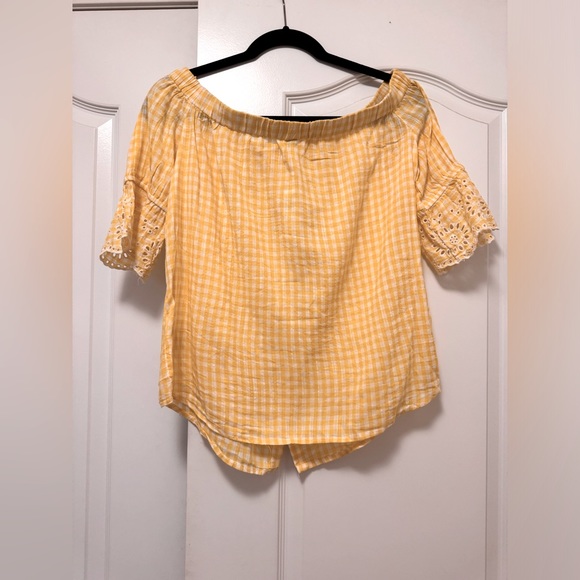 BNWT Old Navy gingham print top with embroidered bell sleeves - Size XS - Picture 4 of 4
